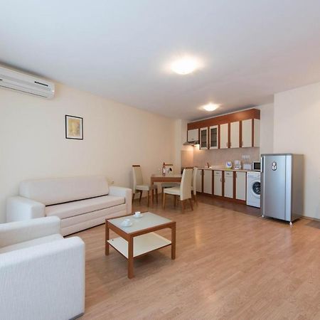 Gt Riviera Fort Beach Apartments Ravda Kültér fotó