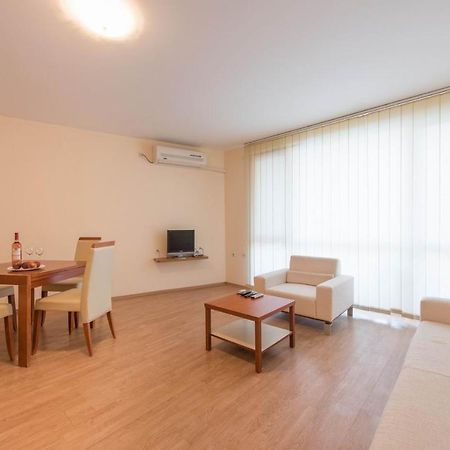 Gt Riviera Fort Beach Apartments Ravda Kültér fotó