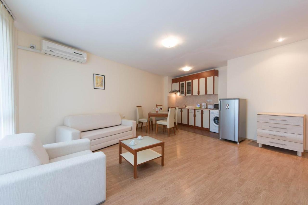 Gt Riviera Fort Beach Apartments Ravda Kültér fotó