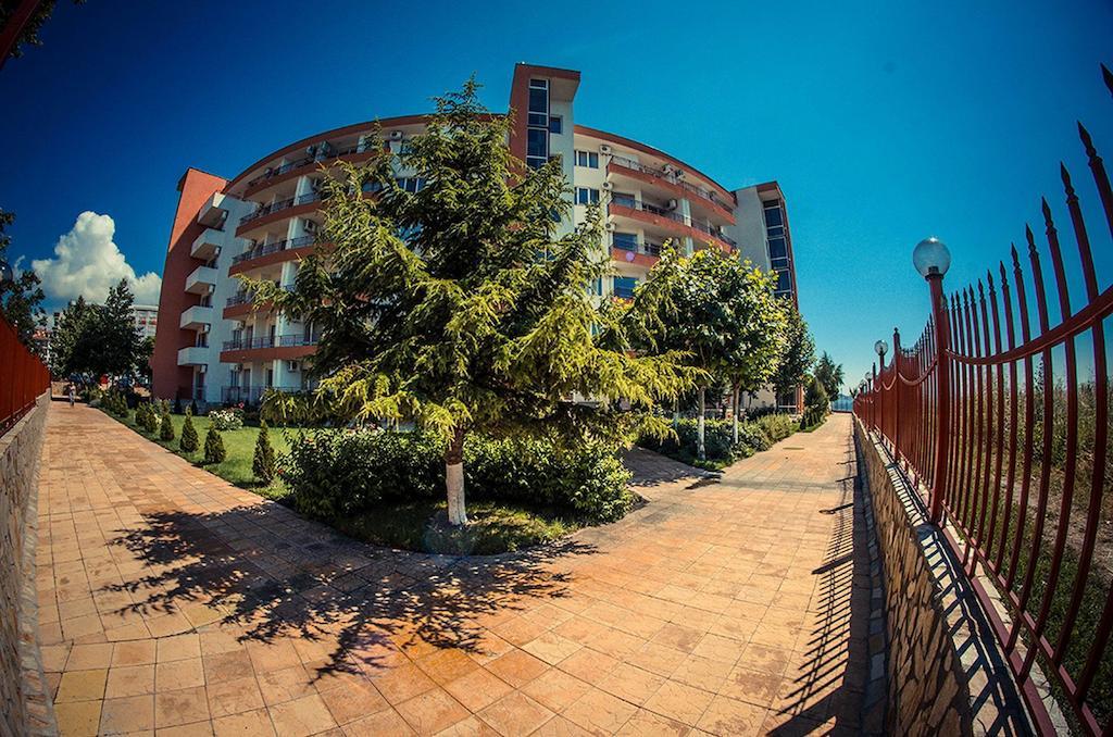 Gt Riviera Fort Beach Apartments Ravda Kültér fotó